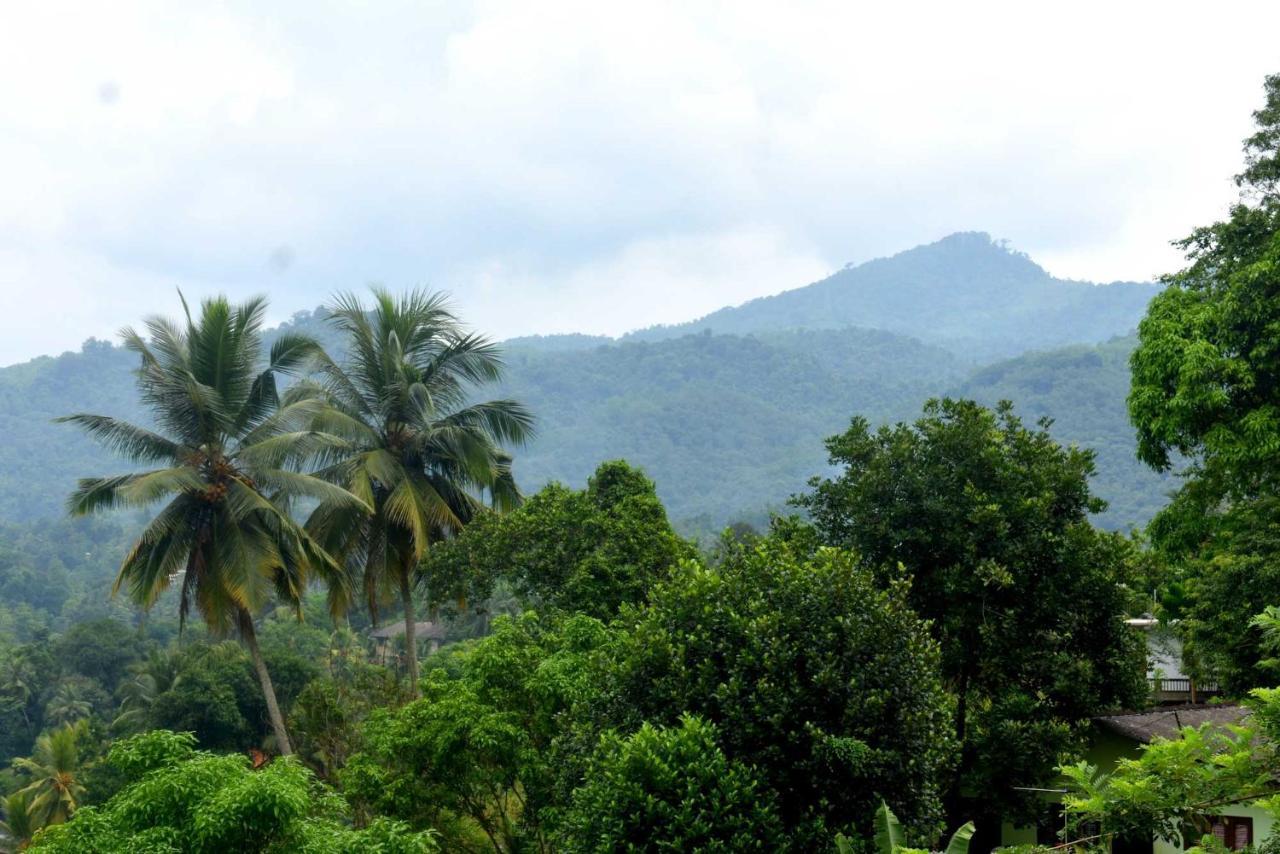 Hotel Rathna Gems Halt Ratnapura Esterno foto