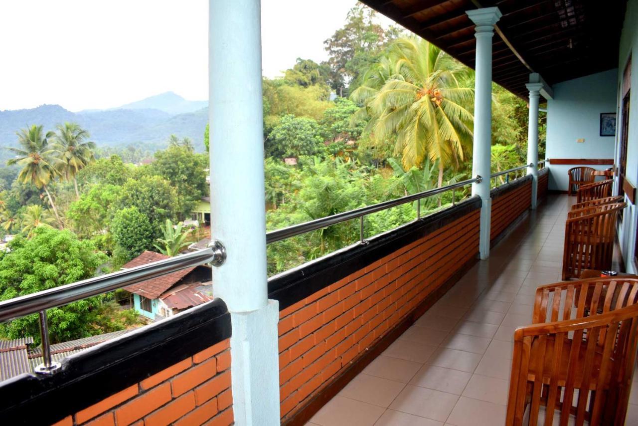 Hotel Rathna Gems Halt Ratnapura Esterno foto